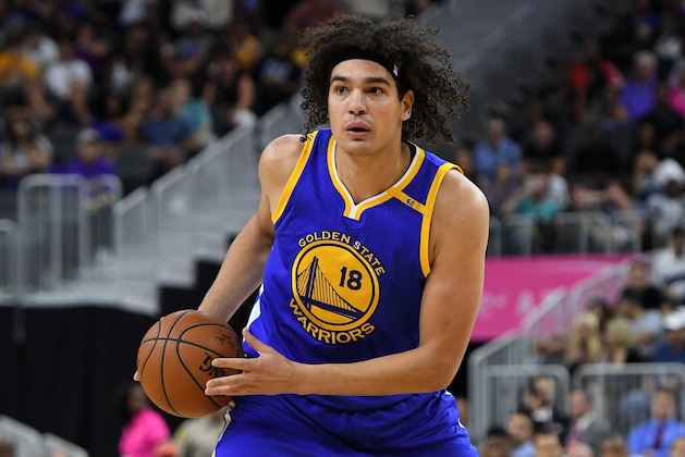 LAS VEGAS, NV - OCTOBER 15:  Anderson Varejao #18 of the Golden State Warriors looks to pass against the Los Angeles Lakers during their preseason game at T-Mobile Arena on October 15, 2016 in Las Vegas, Nevada. Golden State won 112-107. NOTE TO USER: User expressly acknowledges and agrees that, by downloading and or using this photograph, User is consenting to the terms and conditions of the Getty Images License Agreement.  (Photo by Ethan Miller/Getty Images)