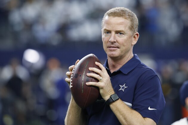 ARLINGTON, TX - JANUARY 15: Head coach Jason Garrett of the Dallas Cowboys looks on before the NFC Divisional Playoff game against the Green Bay Packers at AT&T Stadium on January 15, 2017 in Arlington, Texas. The Packers defeated the Cowboys 34-31. (Photo by Joe Robbins/Getty Images)