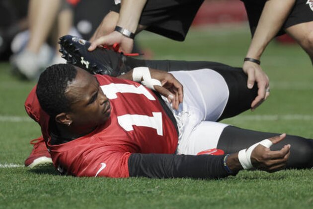 Atlanta Falcons wide receiver Julio Jones (11) stretches during a practice for the NFL Super Bowl 51 football game Thursday, Feb. 2, 2017, in Houston. Atlanta will face the New England Patriots in the Super Bowl Sunday. (AP Photo/Eric Gay)