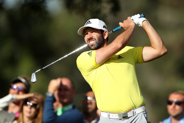 DUBAI, UNITED ARAB EMIRATES - FEBRUARY 05:  Sergio Garcia of Spain tees off on the 15th hole during the final round of the Omega Dubai Desert Classic at Emirates Golf Club on February 5, 2017 in Dubai, United Arab Emirates.  (Photo by David Cannon/Getty Images)