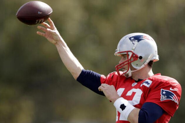 New England Patriots quarterback Tom Brady participates in a drill during practice for the NFL Super Bowl 51 football game against the Atlanta Falcons. Wednesday, Feb. 1, 2017, in Houston. (AP Photo/Charlie Riedel)