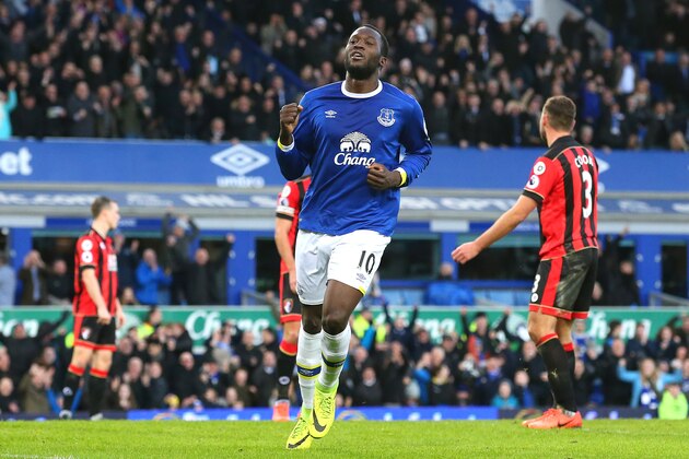 LIVERPOOL, ENGLAND - FEBRUARY 04: Romelu Lukaku of Everton celebrates scoring his third and his sides fourth goal during the Premier League match between Everton and AFC Bournemouth at Goodison Park on February 4, 2017 in Liverpool, England.  (Photo by Alex Livesey/Getty Images)