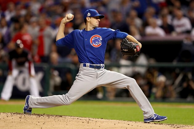 CLEVELAND, OH - NOVEMBER 02:  Kyle Hendricks #28 of the Chicago Cubs pitches in the first inning against the Cleveland Indians in Game Seven of the 2016 World Series at Progressive Field on November 2, 2016 in Cleveland, Ohio.  (Photo by Elsa/Getty Images)