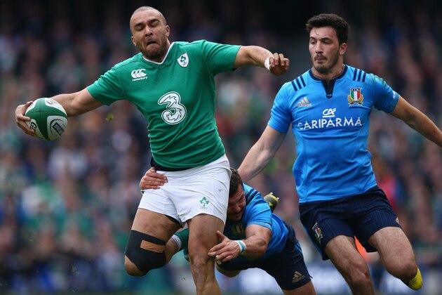 DUBLIN, IRELAND - MARCH 12:  Simon Zebo of Irelandis tackled by Guglielmo Palazzani of Italy as Leonardo Sarto closes in during the RBS Six Nations match between Ireland and Italy at the Aviva Stadium on March 12, 2016 in Dublin, Ireland.  (Photo by Michael Steele/Getty Images)