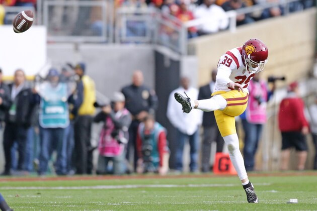 PASADENA, CA - JANUARY 02:  Place kicker Matt Boermeester #39 of the USC Trojans kicks off to start the game against the Penn State Nittany Lions in the 2017 Rose Bowl Game presented by Northwestern Mutual at Rose Bowl on January 2, 2017 in Pasadena, California.  (Photo by Leon Bennett/Getty Images)