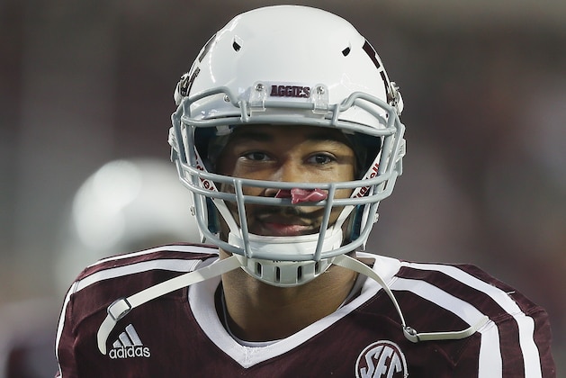 COLLEGE STATION, TX - NOVEMBER 12: Myles Garrett #15 of the Texas A&M Aggies during warm ups before playing the Mississippi Rebels at Kyle Field on November 12, 2016 in College Station, Texas.  (Photo by Bob Levey/Getty Images)