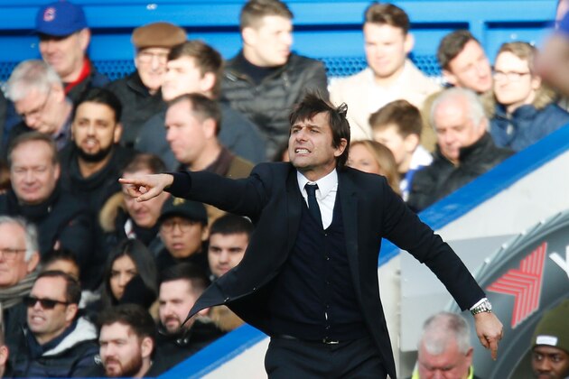 Chelsea's Italian head coach Antonio Conte gestures from the touchline during the English Premier League football match between Chelsea and Arsenal at Stamford Bridge in London on February 4, 2017. / AFP / Ian KINGTON / RESTRICTED TO EDITORIAL USE. No use with unauthorized audio, video, data, fixture lists, club/league logos or 'live' services. Online in-match use limited to 75 images, no video emulation. No use in betting, games or single club/league/player publications.  /         (Photo credit should read IAN KINGTON/AFP/Getty Images)