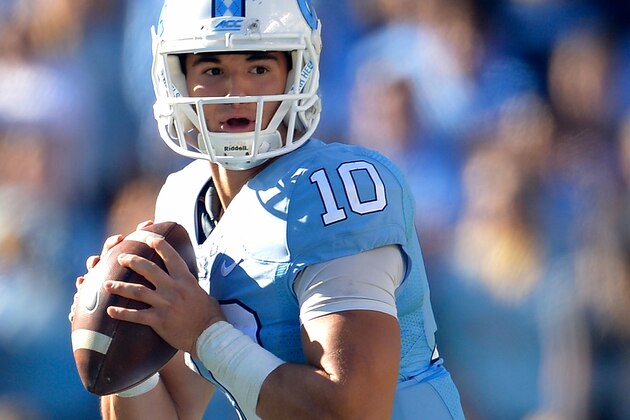 CHAPEL HILL, NC - NOVEMBER 05:  Mitch Trubisky #10 of the North Carolina Tar Heels in action against the Georgia Tech Yellow Jackets during the game at Kenan Stadium on November 5, 2016 in Chapel Hill, North Carolina.  (Photo by Grant Halverson/Getty Images)
