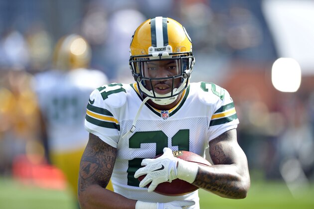 CHICAGO, IL - SEPTEMBER 28:  Free safety Ha Ha Clinton-Dix #21 of the Green Bay Packers warms up before the game against the Chicago Bears on September 28, 2014 at Soldier Field in Chicago, Illinois. The Packers defeated the Bears 38-17.  (Photo by Brian D. Kersey/Getty Images)