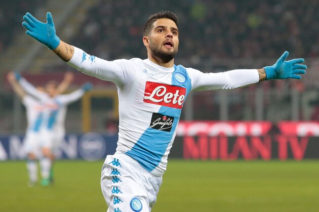 MILAN, ITALY - JANUARY 21: Lorenzo Insigne of SSC Napoli celebrates after scoring the opening goal during the Serie A match between AC Milan and SSC Napoli at Stadio Giuseppe Meazza on January 21, 2017 in Milan, Italy.  (Photo by Getty Images/Getty Images)