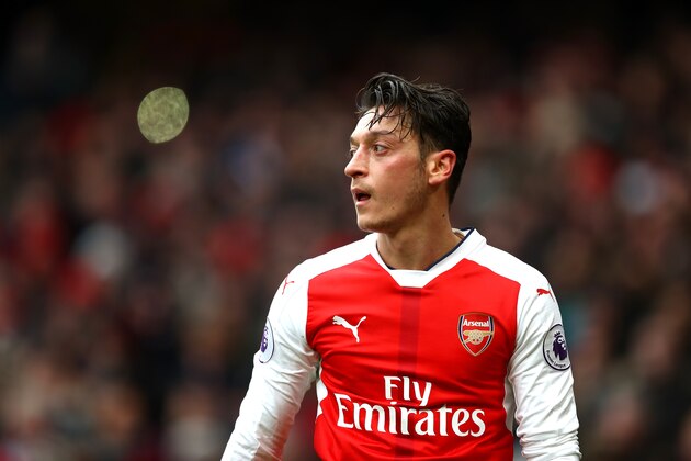 LONDON, ENGLAND - FEBRUARY 11: Mesut Ozil of Arsenal looks on during the Premier League match between Arsenal and Hull City at Emirates Stadium on February 11, 2017 in London, England. (Photo by Clive Rose/Getty Images) LONDON, ENGLAND - FEBRUARY 11: Mesut Ozil of Arsenal looks on during the Premier League match between Arsenal and Hull City at Emirates Stadium on February 11, 2017 in London, England. (Photo by Clive Rose/Getty Images)
