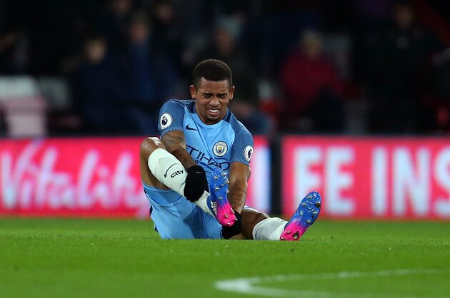 BOURNEMOUTH, ENGLAND - FEBRUARY 13: An injured Gabriel Jesus of Manchester City holds his leg during the Premier League match between AFC Bournemouth and Manchester City at Vitality Stadium on February 13, 2017 in Bournemouth, England. (Photo by Catherine Ivill - AMA/Getty Images)