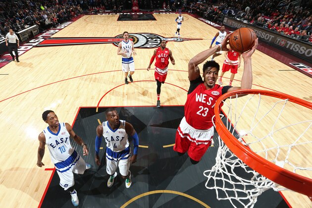 TORONTO, CANADA - FEBRUARY 14:  Anthony Davis #23 of the Western Conference dunks the ball during the NBA All-Star Game as part of 2016 NBA All-Star Weekend on February 14, 2016 at the Air Canada Centre in Toronto, Ontario, Canada.  NOTE TO USER: User expressly acknowledges and agrees that, by downloading and or using this Photograph, user is consenting to the terms and conditions of the Getty Images License Agreement.  Mandatory Copyright Notice: Copyright 2016 NBAE (Photo by Nathaniel S. Butler/NBAE via Getty Images)