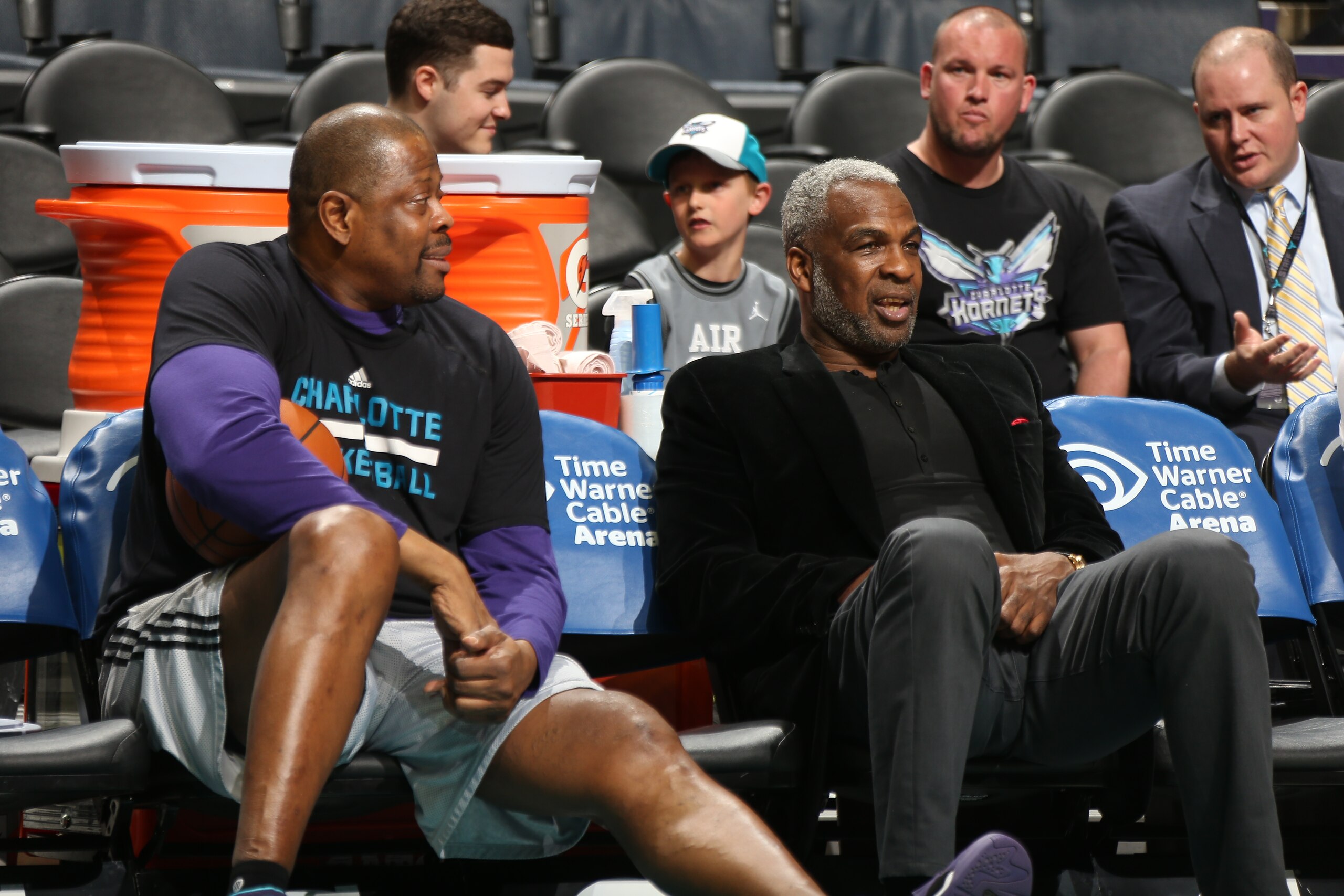 CHARLOTTE, NC - MARCH 9:  Former New York Knicks teammates Patrick Ewing and Charles Oakley before the game between the Charlotte Hornets and New Orleans Pelicans on March 9, 2016 at Time Warner Cable Arena in Charlotte, North Carolina. NOTE TO USER: User expressly acknowledges and agrees that, by downloading and or using this photograph, User is consenting to the terms and conditions of the Getty Images License Agreement.  Mandatory Copyright Notice:  Copyright 2016 NBAE (Photo by Kent Smith/NBAE via Getty Images)