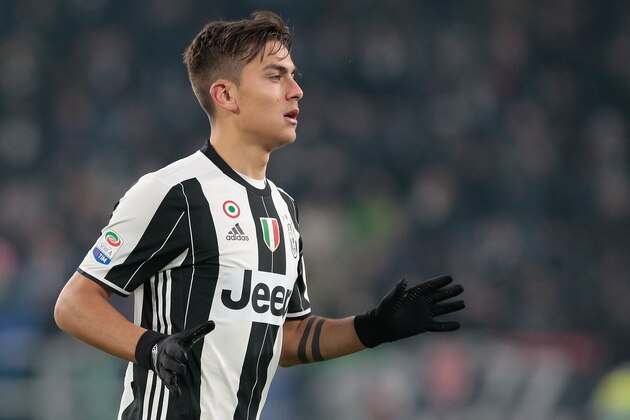 TURIN, ITALY - FEBRUARY 05: Paulo Dybala of Juventus FC gestures during the Serie A match between Juventus FC and FC Internazionale at Juventus Stadium on February 5, 2017 in Turin, Italy.  (Photo by Emilio Andreoli/Getty Images)