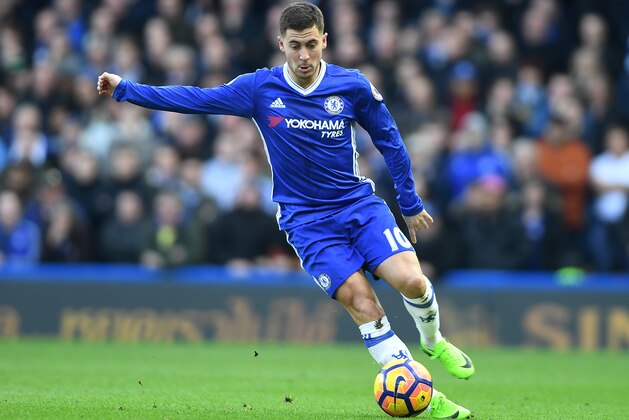 LONDON, ENGLAND - FEBRUARY 04: Eden Hazard of Chelsea in action during the Premier League match between Chelsea and Arsenal at Stamford Bridge on February 4, 2017 in London, England. (Photo by Mike Hewitt/Getty Images) LONDON, ENGLAND - FEBRUARY 04: Eden Hazard of Chelsea in action during the Premier League match between Chelsea and Arsenal at Stamford Bridge on February 4, 2017 in London, England. (Photo by Mike Hewitt/Getty Images)