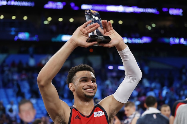 NEW ORLEANS, LA - FEBRUARY 17:  Jamal Murray #27 of the Denver Nuggets celebrates with the 2017 BBVA Compass Rising Stars Challenge MVP trophy after the World Team defeated the US Team 150-141 in the 2017 BBVA Compass Rising Stars Challenge at Smoothie King Center on February 17, 2017 in New Orleans, Louisiana.  (Photo by Ronald Martinez/Getty Images)