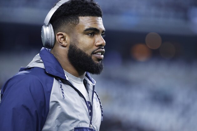 ARLINGTON, TX - JANUARY 15: Ezekiel Elliott #21 of the Dallas Cowboys looks on before the NFC Divisional Playoff game against the Green Bay Packers at AT&T Stadium on January 15, 2017 in Arlington, Texas. The Packers defeated the Cowboys 34-31. (Photo by Joe Robbins/Getty Images)