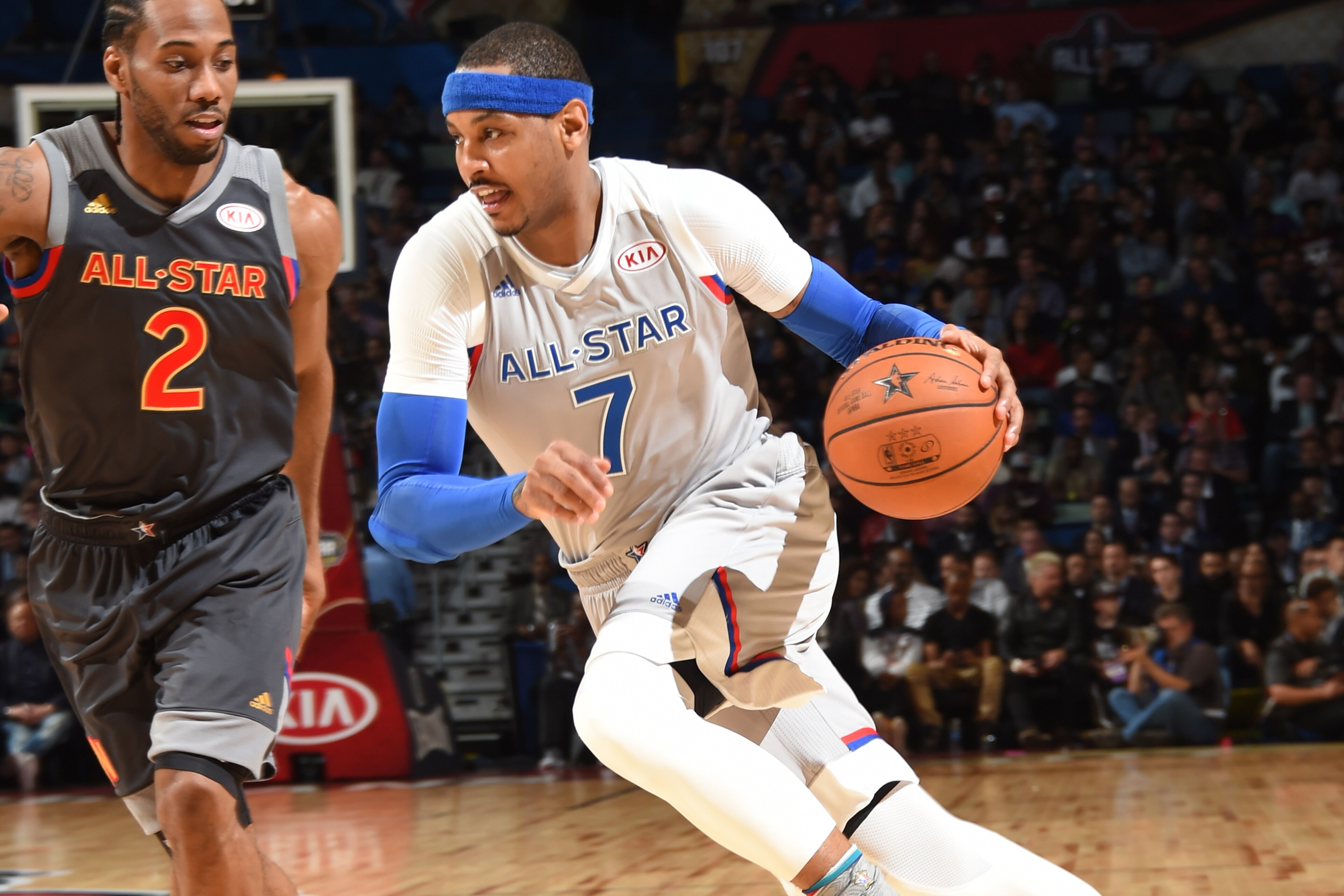 NEW ORLEANS, LA - FEBRUARY 19: Carmelo Anthony #7 of the Eastern Conference All-Star Team handles the ball against the Western Conference All-Star Team during the NBA All-Star Game as part of the 2017 NBA All Star Weekend on February 19, 2017 at the Smoothie King Center in New Orleans, Louisiana. NOTE TO USER: User expressly acknowledges and agrees that, by downloading and or using this Photograph, user is consenting to the terms and conditions of the Getty Images License Agreement. Mandatory Copyright Notice: Copyright 2017 NBAE (Photo by Andrew D. Bernstein/NBAE via Getty Images) NEW ORLEANS, LA - FEBRUARY 19: Carmelo Anthony #7 of the Eastern Conference All-Star Team handles the ball against the Western Conference All-Star Team during the NBA All-Star Game as part of the 2017 NBA All Star Weekend on February 19, 2017 at the Smoothie King Center in New Orleans, Louisiana. NOTE TO USER: User expressly acknowledges and agrees that, by downloading and or using this Photograph, user is consenting to the terms and conditions of the Getty Images License Agreement. Mandatory Copyright Notice: Copyright 2017 NBAE (Photo by Andrew D. Bernstein/NBAE via Getty Images)