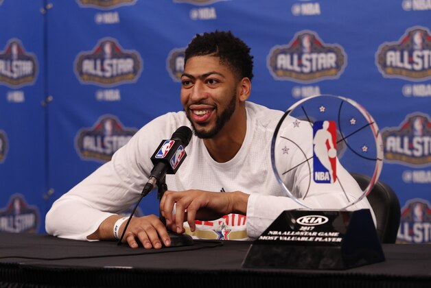 NEW ORLEANS, LA - FEBRUARY 19: Anthony Davis of the Western Conference All-Stars talks to the media following the NBA All-Star Game as part of 2017 All-Star Weekend at the Smoothie King Center on February 19, 2017 in New Orleans, Louisiana. NOTE TO USER: User expressly acknowledges and agrees that, by downloading and/or using this photograph, user is consenting to the terms and conditions of the Getty Images License Agreement.  Mandatory Copyright Notice: Copyright 2017 NBAE (Photo by Tyler Kaufman/NBAE via Getty Images)