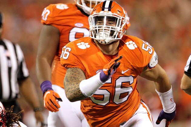 CLEMSON, SC - OCTOBER 01: Scott Pagano #56 of the Clemson Tigers reacts against the Louisville Cardinals during the first quarter at Memorial Stadium on October 1, 2016 in Clemson, South Carolina.  (Photo by Tyler Smith/Getty Images)