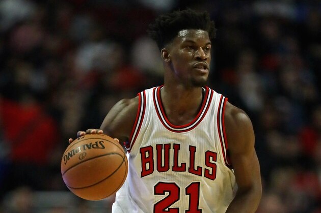 CHICAGO, IL - FEBRUARY 14: Jimmy Butler #21 of the Chicago Bulls brings the ball up the court against the Toronto Raptors at the United Center on February 14, 2017 in Chicago, Illinois. The Bulls defeated the Raptors 105-94. NOTE TO USER: User expressly acknowledges and agrees that, by downloading and/or using this photograph, user is consenting to the terms and conditions of the Getty Images License Agreement. (Photo by Jonathan Daniel/Getty Images)