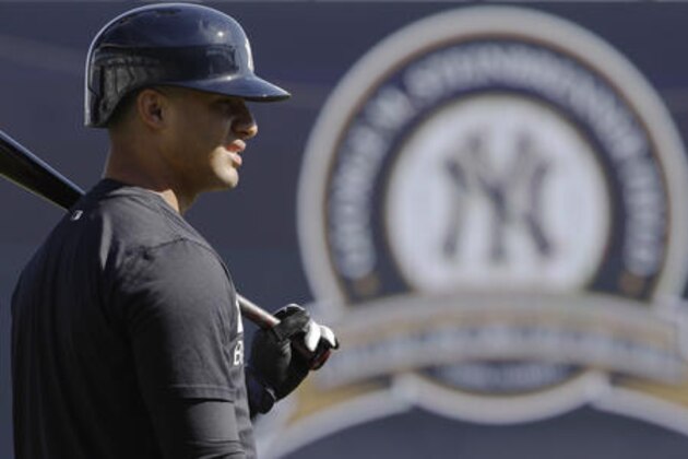 New York Yankees' Gleyber Torres waits for his turn to take batting practice during a spring training baseball workout Friday, Feb. 17, 2017, in Tampa, Fla. (AP Photo/Matt Rourke)