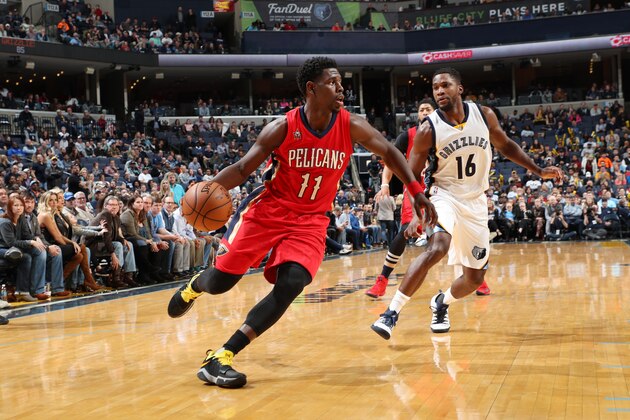 MEMPHIS, TN - FEBRUARY 15:  Jrue Holiday #11 of the New Orleans Pelicans handles the ball during a game against the Memphis Grizzlies on February 15, 2017 at FedExForum in Memphis, Tennessee. NOTE TO USER: User expressly acknowledges and agrees that, by downloading and/or using this photograph, user is consenting to the terms and conditions of the Getty Images License Agreement. Mandatory Copyright Notice: Copyright 2017 NBAE (Photo by Joe Murphy/NBAE via Getty Images)