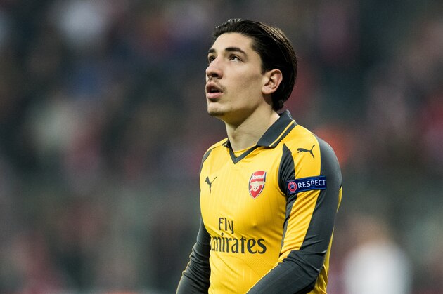 MUNICH, GERMANY - FEBRUARY 15:  Hector Bellerin of Arsenal looks on during the UEFA Champions League Round of 16 first leg match between FC Bayern Muenchen and Arsenal FC at Allianz Arena on February 15, 2017 in Munich, Germany.  (Photo by Boris Streubel/Getty Images)