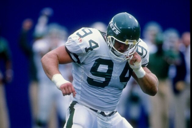 18 Sep 1988:  Scott Mersereau #94 of the New York Jets in action during a game against the Houston Oilers at the Giants Stadium in East Rutherford, New Jersey. The Jets defeated the Oilers 45-3. Mandatory Credit: Rick Stewart  /Allsport