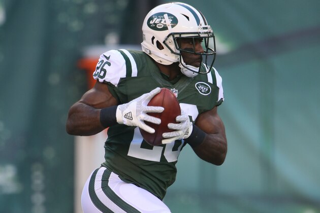 EAST RUTHERFORD, NJ - NOVEMBER 13: Running Back C.J. Spiller #26 of the New York Jets has a long gain against the Los Angeles Rams at MetLife Stadium on November 13, 2016 in East Rutherford, New Jersey. (Photo by Al Pereira/Getty Images) EAST RUTHERFORD, NJ - NOVEMBER 13: Running Back C.J. Spiller #26 of the New York Jets has a long gain against the Los Angeles Rams at MetLife Stadium on November 13, 2016 in East Rutherford, New Jersey. (Photo by Al Pereira/Getty Images)