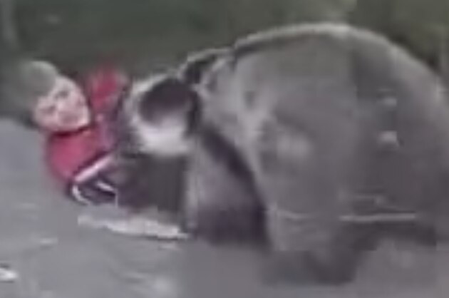 Khabib Nurmagomedov, from Russia, celebrates after Thiago Tavares, from Brazil,  during their lightweight mixed martial arts bout at the Ultimate Fighting Championship (UFC) in Sao Paulo, Brazil, Saturday, Jan. 19, 2013. (AP Photo/Andre Penner)