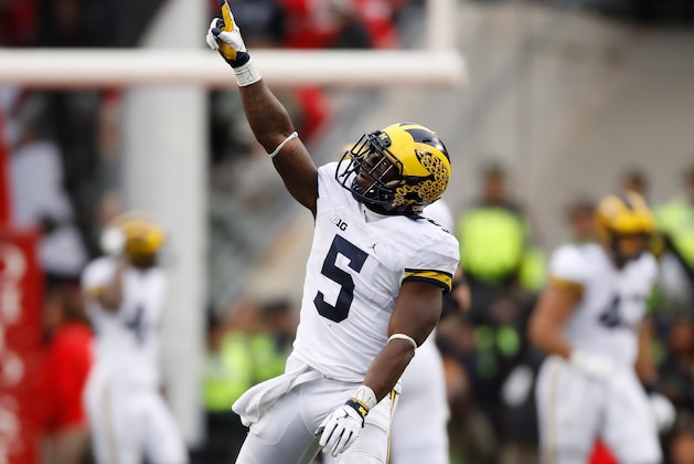 COLUMBUS, OH - NOVEMBER 26:   Jabrill Peppers #5 of the Michigan Wolverines reacts after a missed field goal by the Ohio State Buckeyes during their game at Ohio Stadium on November 26, 2016 in Columbus, Ohio.  (Photo by Gregory Shamus/Getty Images)