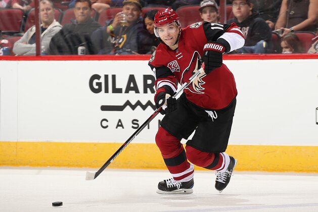 GLENDALE, AZ - NOVEMBER 23:  Radim Vrbata #17 of the Arizona Coyotes passes the puck during the first period of the NHL game against the Vancouver Canucks at Gila River Arena on November 23, 2016 in Glendale, Arizona.  (Photo by Christian Petersen/Getty Images)
