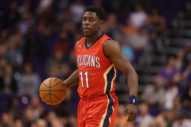 PHOENIX, AZ - FEBRUARY 13:  Jrue Holiday #11 of the New Orleans Pelicans handles the ball during the first half of the NBA game against the Phoenix Suns at Talking Stick Resort Arena on February 13, 2017 in Phoenix, Arizona. NOTE TO USER: User expressly acknowledges and agrees that, by downloading and or using this photograph, User is consenting to the terms and conditions of the Getty Images License Agreement.  (Photo by Christian Petersen/Getty Images)