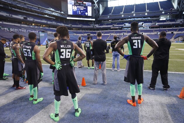 INDIANAPOLIS, IN - FEBRUARY 29: General view as defensive backs look on during the 2016 NFL Scouting Combine at Lucas Oil Stadium on February 29, 2016 in Indianapolis, Indiana. (Photo by Joe Robbins/Getty Images) INDIANAPOLIS, IN - FEBRUARY 29: General view as defensive backs look on during the 2016 NFL Scouting Combine at Lucas Oil Stadium on February 29, 2016 in Indianapolis, Indiana. (Photo by Joe Robbins/Getty Images)