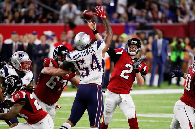 HOUSTON, TX - FEBRUARY 05:  Matt Ryan #2 of the Atlanta Falcons throws a pass over Dont'a Hightower #54 of the New England Patriots in the second quarter during Super Bowl 51 at NRG Stadium on February 5, 2017 in Houston, Texas.  (Photo by Gregory Shamus/Getty Images)