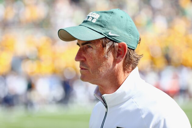 WACO, TX - OCTOBER 17:  Head coach Art Briles of the Baylor Bears looks on as the Bears take on the West Virginia Mountaineers in the second half at McLane Stadium on October 17, 2015 in Waco, Texas.  (Photo by Tom Pennington/Getty Images)