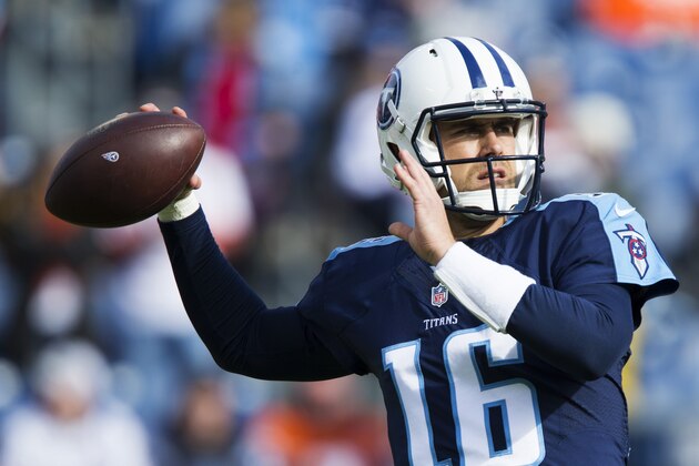 NASHVILLE, TN - DECEMBER 11:  Matt Cassel #16 of the Tennessee Titans warming up before a game against the Denver Broncos at Nissan Stadium on December 11, 2016 in Nashville, Tennessee.  The Titans defeated the Broncos 13-10.  (Photo by Wesley Hitt/Getty Images)
