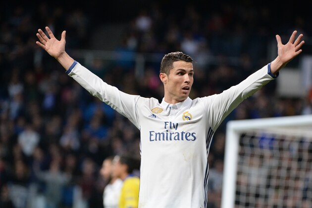 MADRID, SPAIN - MARCH 1:  Cristiano Ronaldo, #7 of Real Madridduring the La Liga match between Real Madrid CF v UD Las Palmas at  Santiago Bernabeu on March 1, 2017 in Madrid, Spain. (Photo by Sonia Canada/Getty Images)