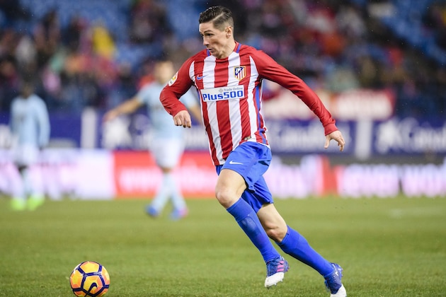 MADRID, SPAIN - FEBRUARY 12: Fernando Torres of Atletico de Madrid in action during their La Liga match between Atletico de Madrid and RC Celta de Vigo at the Vicente Calderón Stadium on 12 February 2017 in Madrid, Spain. (Photo by Power Sport Images/Getty Images) MADRID, SPAIN - FEBRUARY 12: Fernando Torres of Atletico de Madrid in action during their La Liga match between Atletico de Madrid and RC Celta de Vigo at the Vicente Calderón Stadium on 12 February 2017 in Madrid, Spain. (Photo by Power Sport Images/Getty Images)