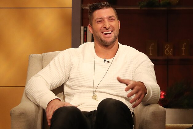 NEW YORK, NY - NOVEMBER 28:  Tim Tebow visits 'FOX & Friends' at FOX Studios on November 28, 2016 in New York City.  (Photo by Rob Kim/Getty Images)