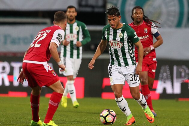 SETUBAL, PORTUGAL - FEBRUARY 26:  Vitoria de Setubal's midfielder Joao Carvalho in action during Primeira Liga match between Vitoria Setubal and SC Braga at Estadio do Bonfim on February 26, 2017 in Setubal, Portugal.  (Photo by Gualter Fatia/Getty Images)