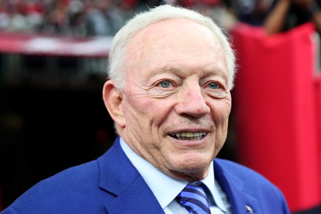 HOUSTON, TX - FEBRUARY 05:  Dallas Cowboys owner Jerry Jones stands on the field prior to Super Bowl 51 between the New England Patriots and the Atlanta Falcons at NRG Stadium on February 5, 2017 in Houston, Texas.  (Photo by Tom Pennington/Getty Images)