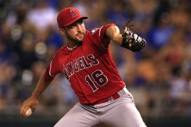 Los Angeles Angels relief pitcher Huston Street during a baseball game against the Kansas City Royals at Kauffman Stadium in Kansas City, Mo., Monday, July 25, 2016. The Angels defeated the Royals 6-2. (AP Photo/Orlin Wagner)