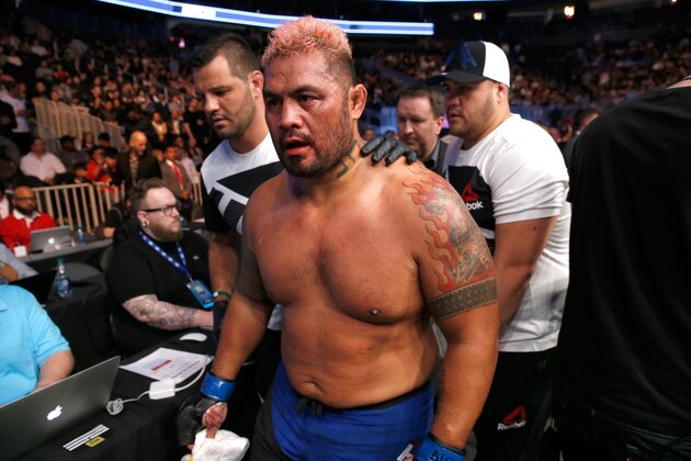 LAS VEGAS, NV - MARCH 04:  Mark Hunt of Australia leaves The Octagon after losing a heavyweight bout  to Alistair Overeem of the Netherlands during UFC 209 at T-Mobile Arena on March 4, 2017 in Las Vegas, Nevada.  (Photo by Steve Marcus/Getty Images)
