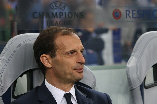 PORTO, PORTUGAL - FEBRUARY 22: Juventus coach Massimiliano Allegri from Italy before the start of the UEFA Champions League Round of 16 - First Leg match between FC Porto and Juventus at Estadio do Dragao on February 22, 2017 in Porto, Portugal.  (Photo by Gualter Fatia/Getty Images)