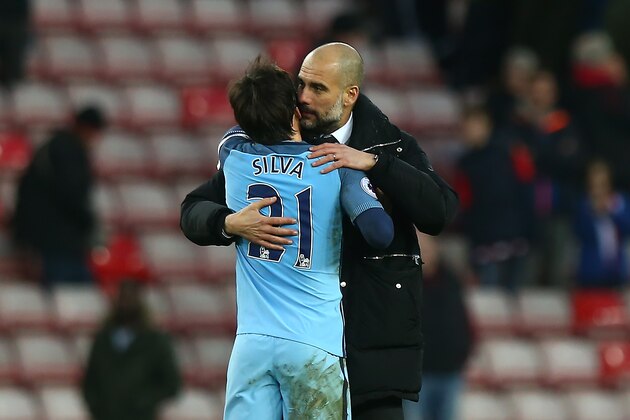 SUNDERLAND, ENGLAND - MARCH 05:  Manchester City Manager / Head Coach Pep Guardiola congratulates David Silva at the end of the Premier League match between Sunderland and Manchester City at Stadium of Light on March 5, 2017 in Sunderland, England.  (Photo by Robbie Jay Barratt - AMA/Getty Images)