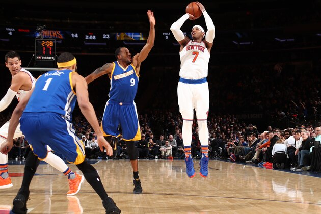 NEW YORK, NY - MARCH 5:  Carmelo Anthony #7 of the New York Knicks shoots the ball against the Golden State Warriors on March 5, 2017 at Madison Square Garden in New York City, New York.  NOTE TO USER: User expressly acknowledges and agrees that, by downloading and or using this photograph, User is consenting to the terms and conditions of the Getty Images License Agreement. Mandatory Copyright Notice: Copyright 2017 NBAE  (Photo by Nathaniel S. Butler/NBAE via Getty Images)
