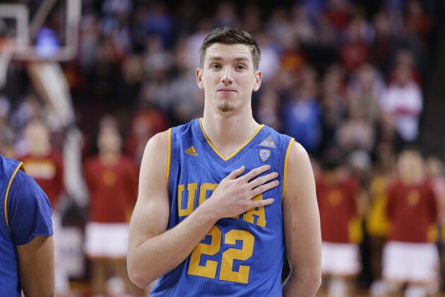 LOS ANGELES, CA - JANUARY 25: TJ Leaf #22 of the UCLA Bruins looks on during the National Anthem before taking on the USC Trojans during a NCAA Pac12 conference college basketball game at Galen Center on January 25, 2017 in Los Angeles, California.  (Photo by Leon Bennett/Getty Images)
